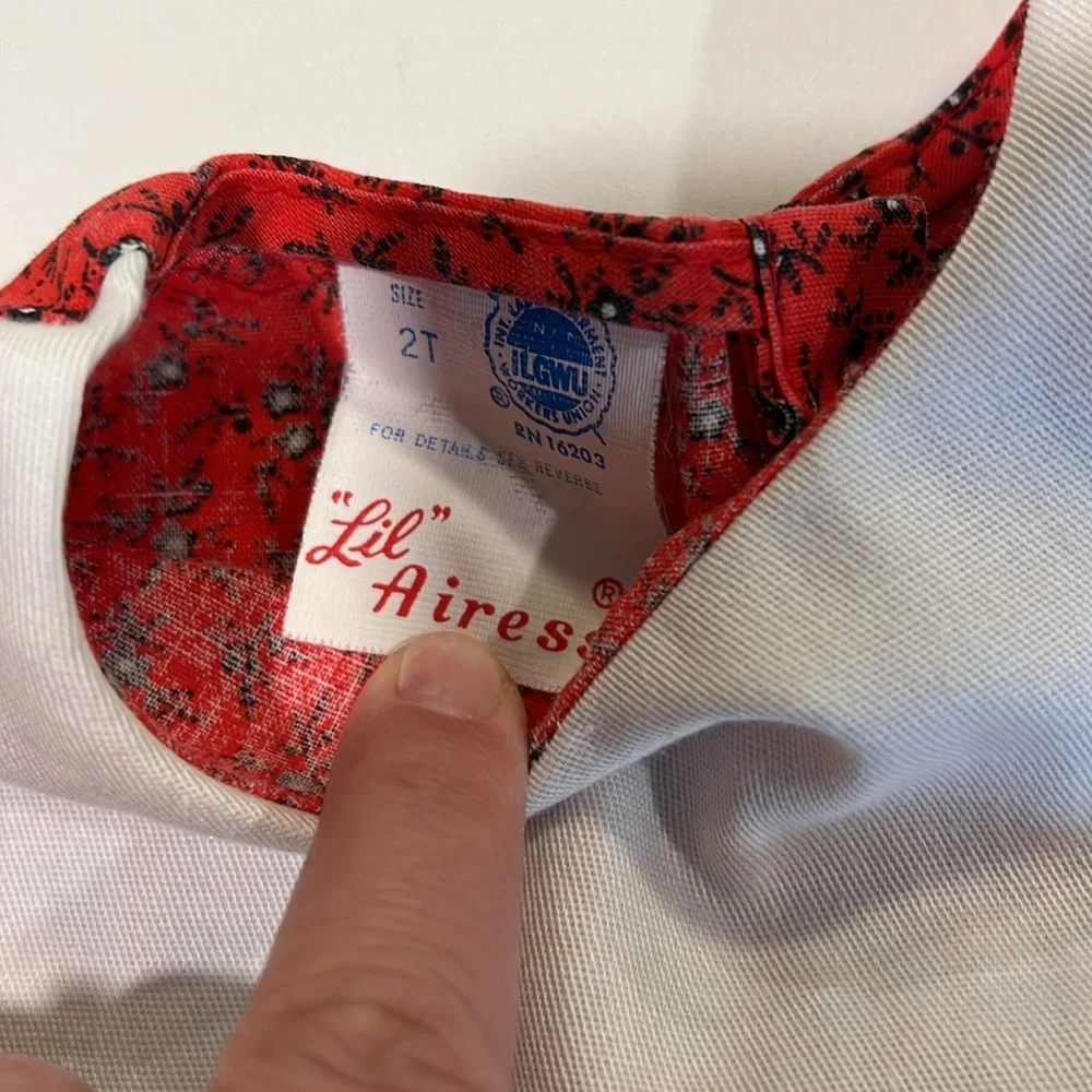 Lil Airess -‎ 2T, red and navy calico print vintage dress